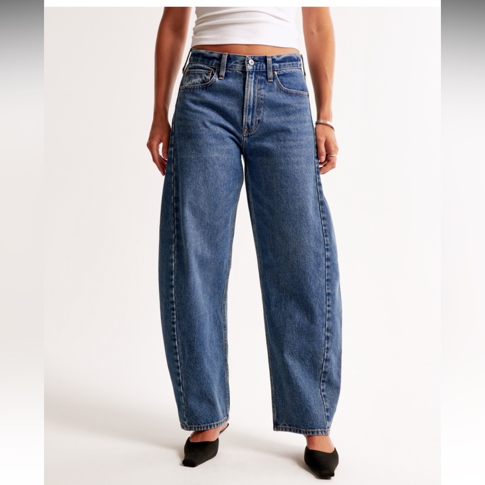 Abercrombie & Fitch Barrel Jeans
